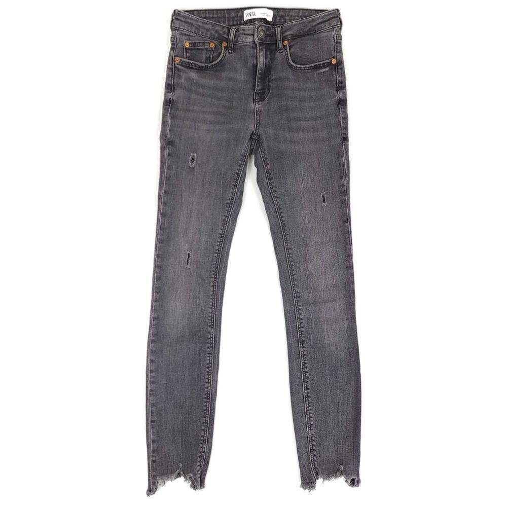 ZARA Raw Chewed Ankle Cropped High Rise Skinny Jeans Gray Washed Black Grunge 4